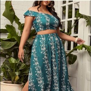 Two piece summer dress, beautiful colors, only worn once to try on, size 14